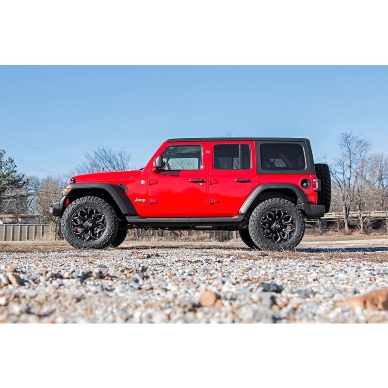 Rough Country 2.5 Inch Lift Kit | Coils | M1 | Jeep Wrangler JL 4WD (2018-2023) (91340)
