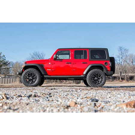 Rough Country 2.5 Inch Lift Kit | Coils | M1 | Jeep Wrangler JL 4WD (2018-2023) (91340)